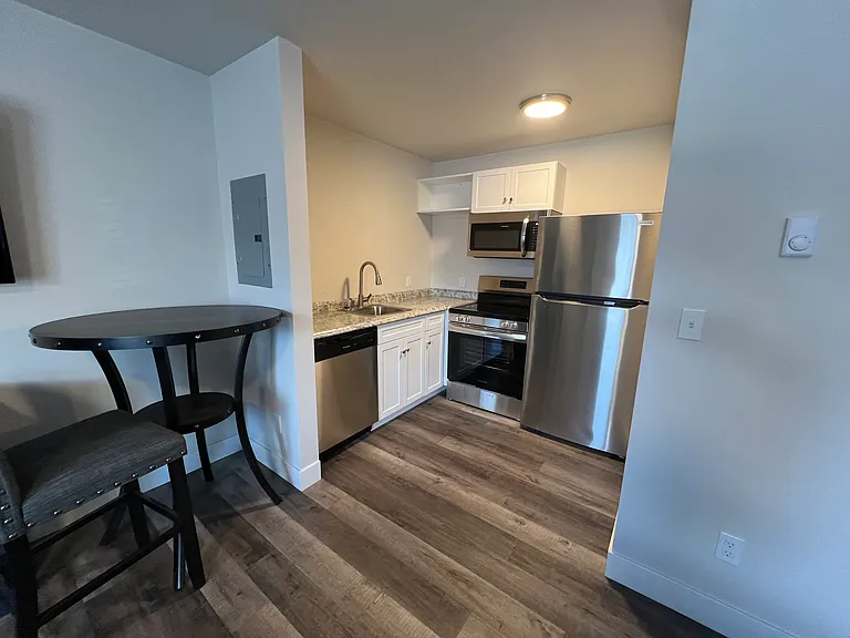 640 E Idaho St #413 — Photo 5