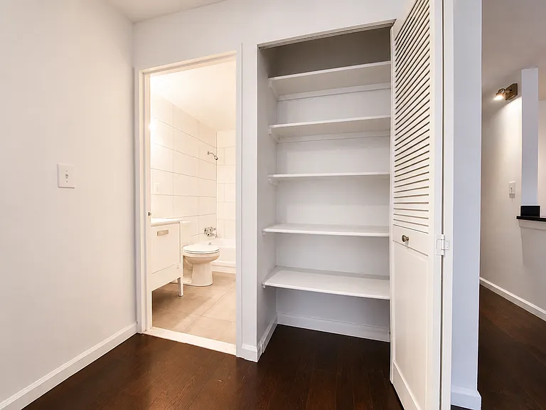 829 Greenwood Ave #3G — Photo 7