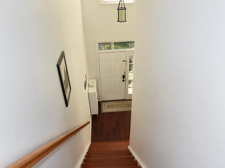 8159 Landfall Ct — Photo 37
