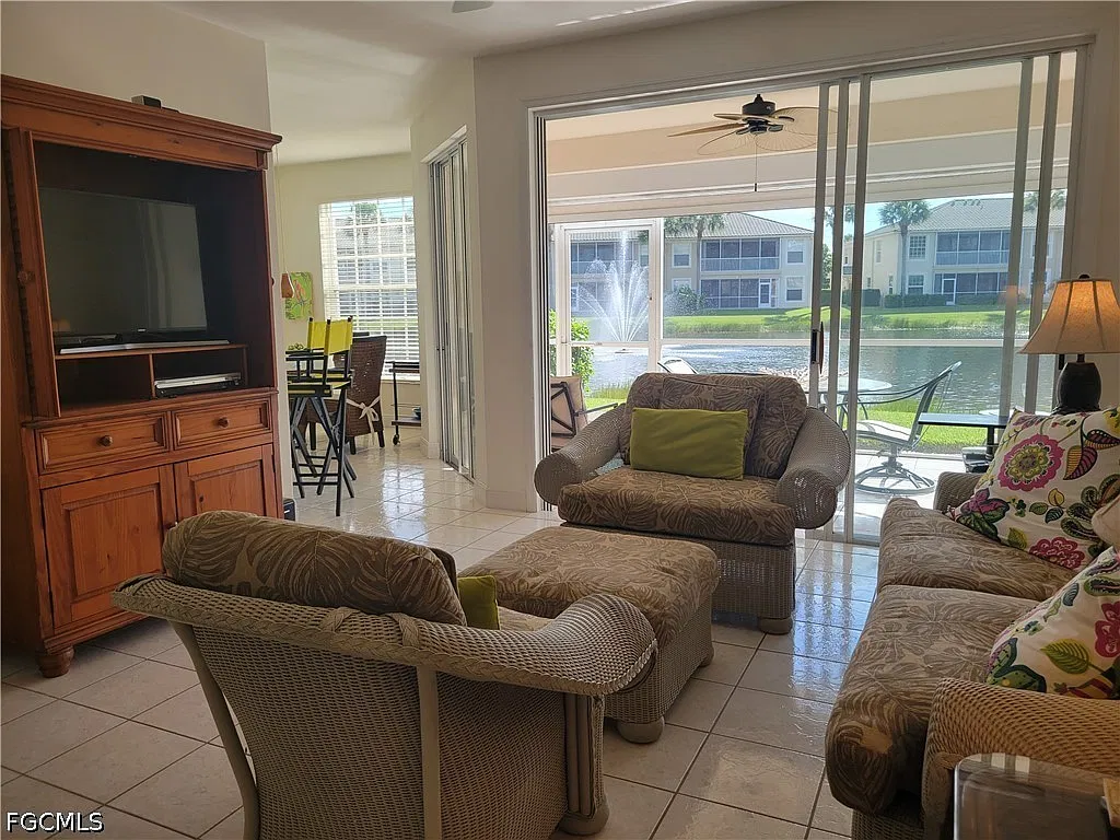 2 bed, 2.0 bath, 1558 sqft, $6,000 — Photo 3