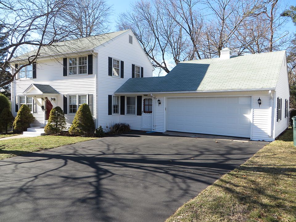 2nd image of 23 Castle Rd