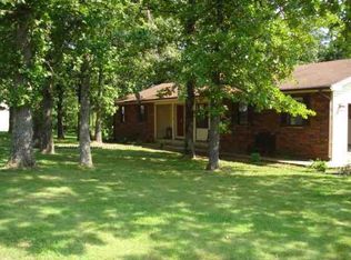 19116 Greenwood Ridge Rd, Lebanon, MO 65536