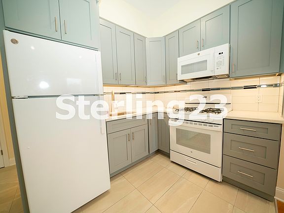 2nd image of 25-24 23rd St #3