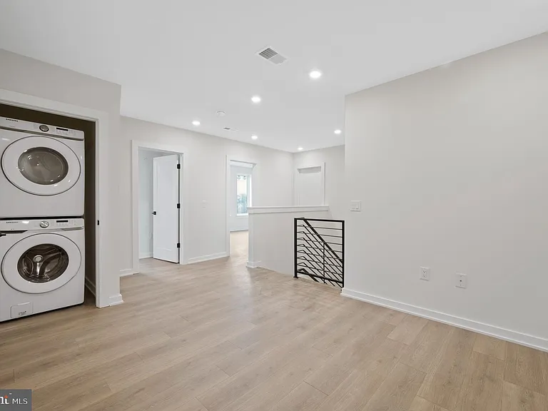 1721 N 21st St #C — Photo 16
