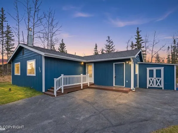 238 Crest Dr, Soldotna, AK 99669