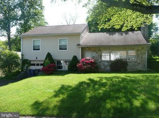 1031 Anna Rd, Huntingdon Valley, PA 19006