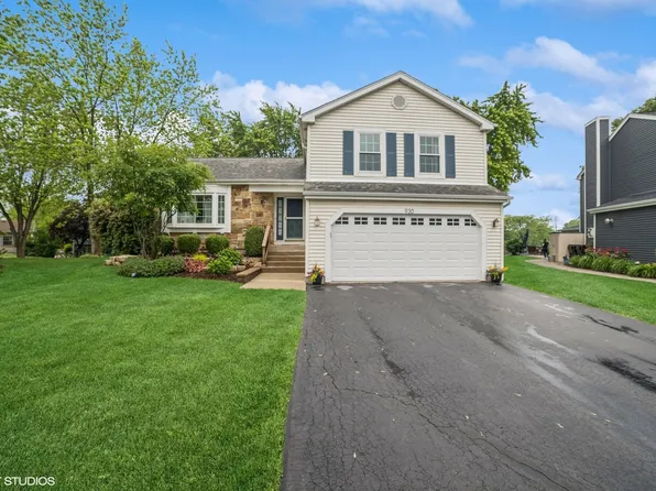 930 Bristol Trail Rd, Lake Zurich, IL 60047