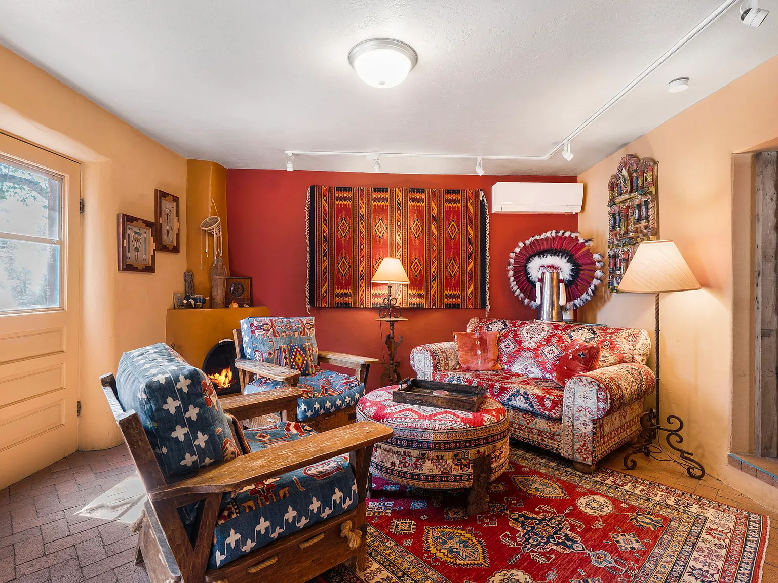 2 bed, 1100 sqft, $4,750 — Photo 1