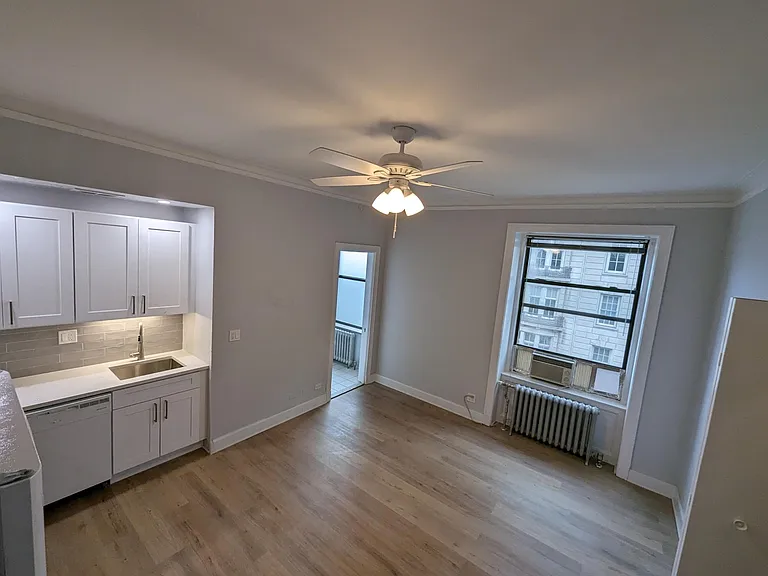 3330 N Lake Shore Dr — Photo 11