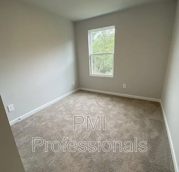4140 Feetham Dr — Photo 17