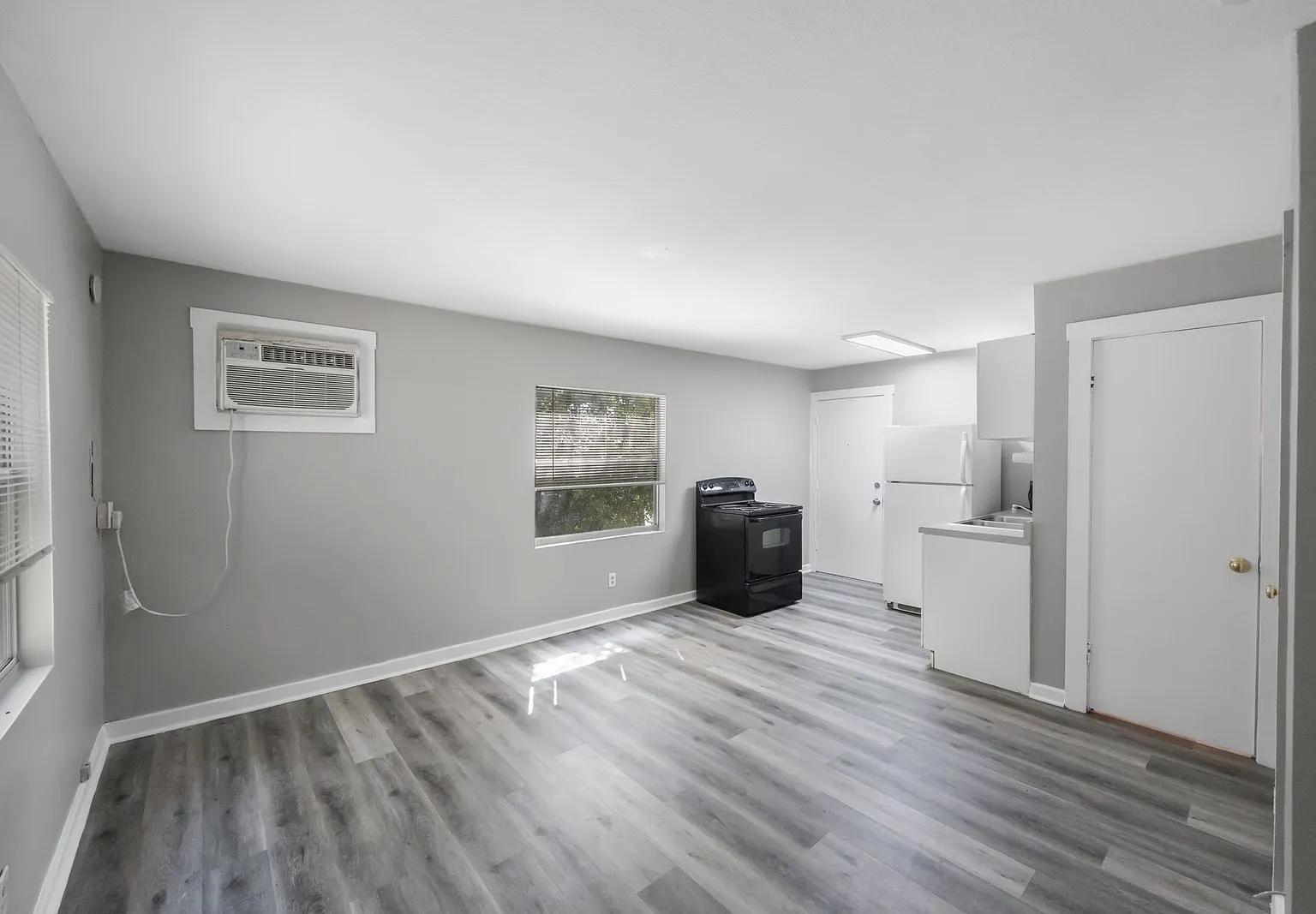 1 bed, 1.5 bath, $1,495 — Photo 2