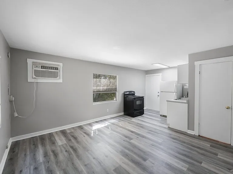 445 Delmar Ter S #5 — Photo 2