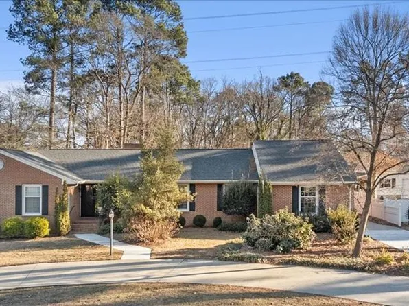 612 Holly Rd, Roanoke Rapids, NC 27870