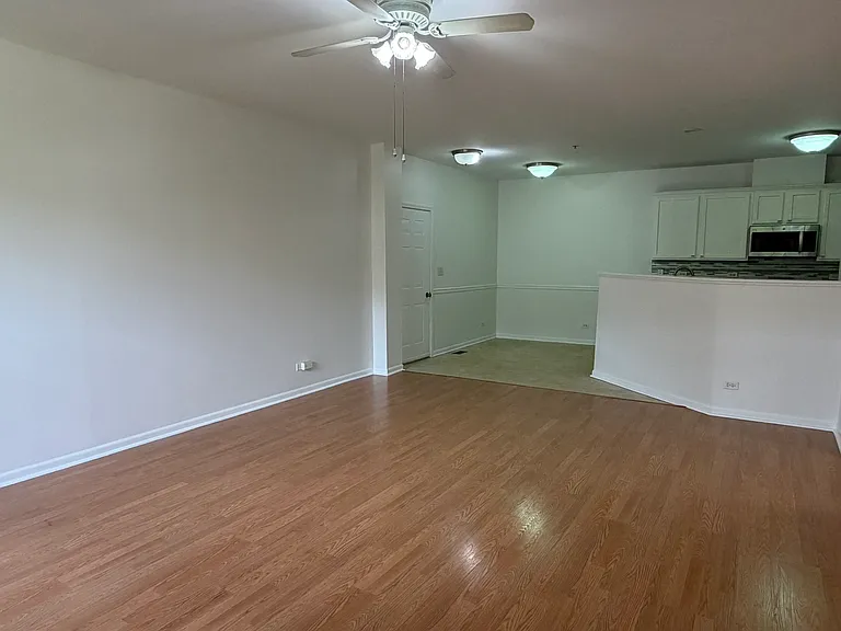 10215 Camden Ln #H — Photo 3