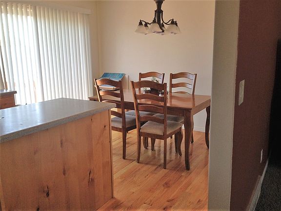 Dining w/hard wood floors