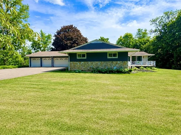 11685 Mills Rd, Garrettsville, OH 44231