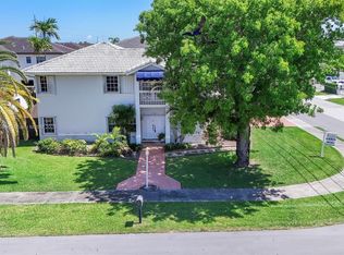 8906 SW 69th St, Miami, FL 33173