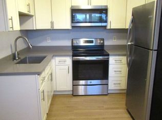 1575 Yulupa Ave APT B, Santa Rosa, CA 95405