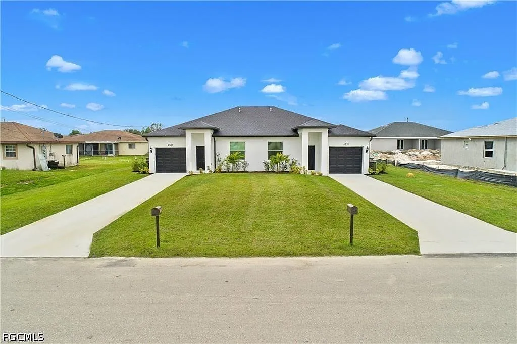 3 bed, 2.0 bath, 1175 sqft, $2,000 — Photo 1