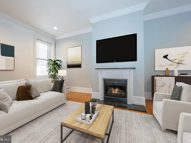 1726 Wallace St #101 — Photo 2