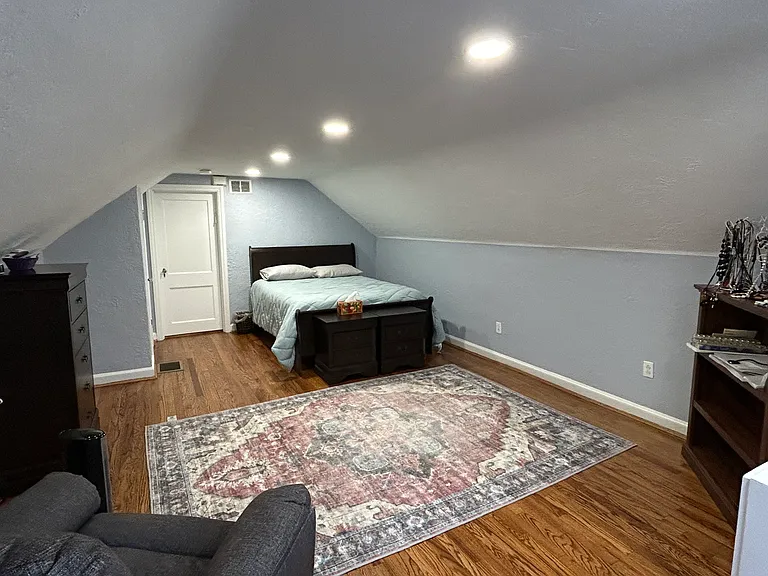 2523 Roanoke Ave — Photo 14