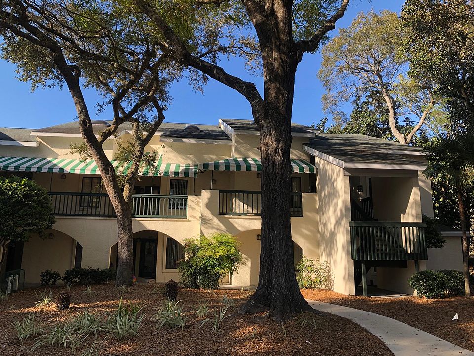 1st image of 210 Westlake Ct #210