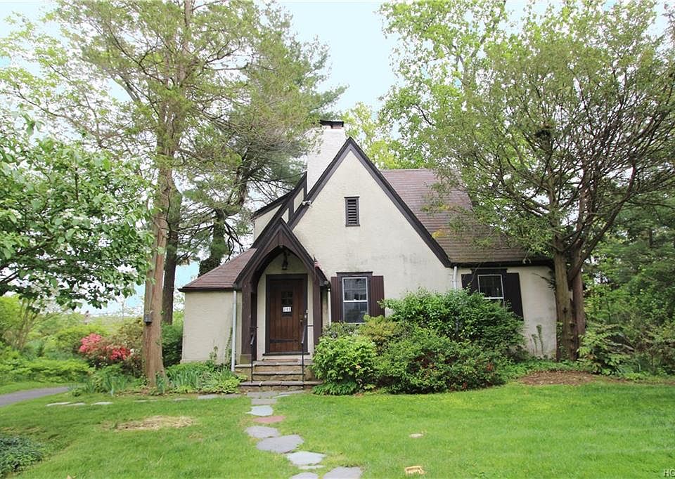 1st image of 741 Soundview Dr