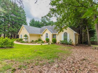 1940 Pilgrim Rd, Cumming, GA 30040