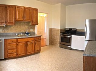 402 School St #2, Watertown, MA 02472