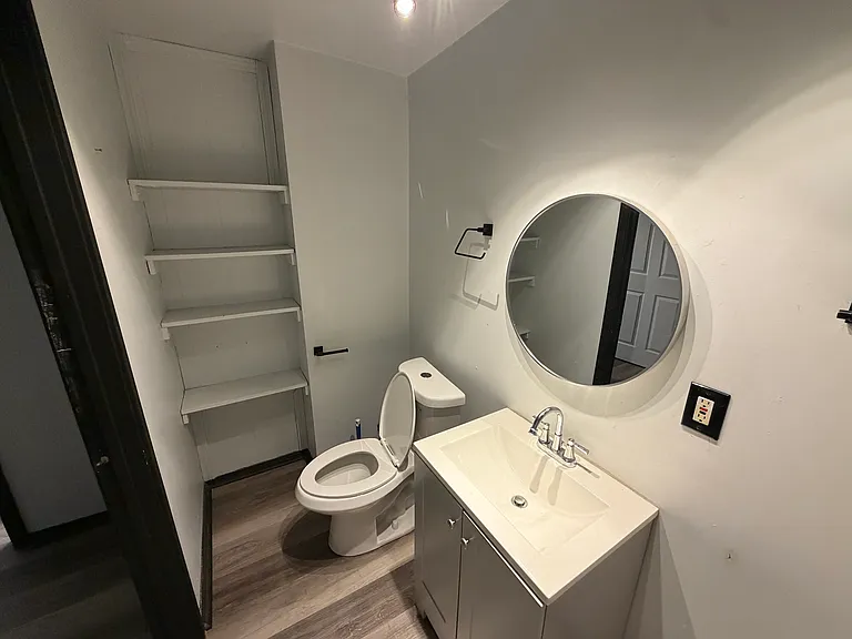 2868 Lewis Ave #3 — Photo 3