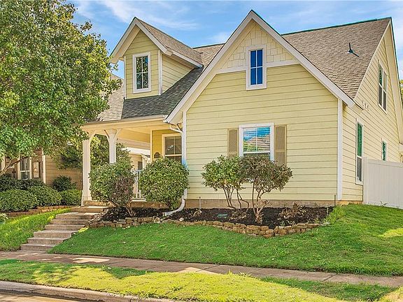 2nd image of 10012 Cherry Hill Ln