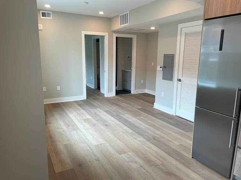 933 N St NW #201 — Photo 8