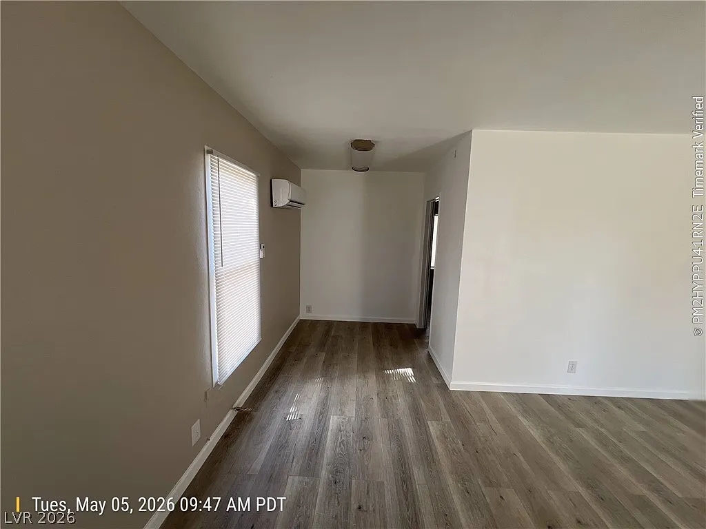 Building Photo - 404 Bonanza Way