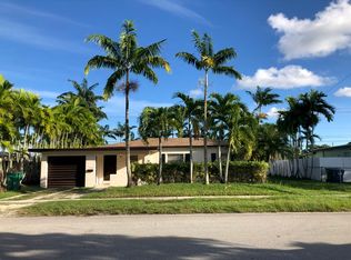 14321 Boggs Dr, Miami, FL 33176