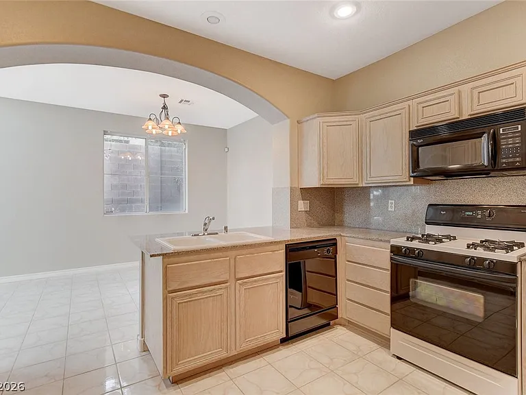1001 Bannockburn St #NA — Photo 21
