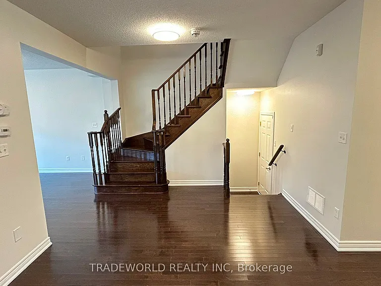 21 Beckett Ave — Photo 5