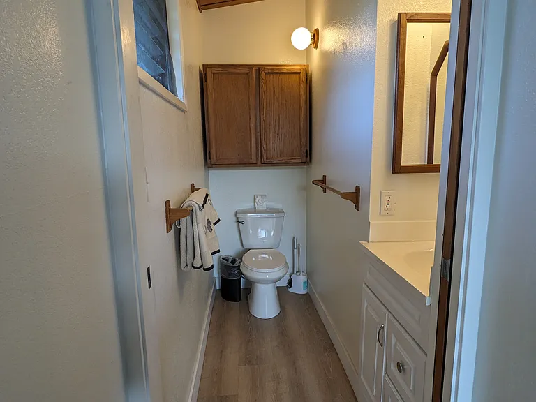 1/2 bathroom