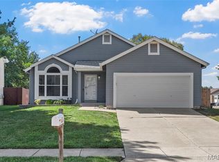 201 Valley Lakes Ct, Saint Charles, MO