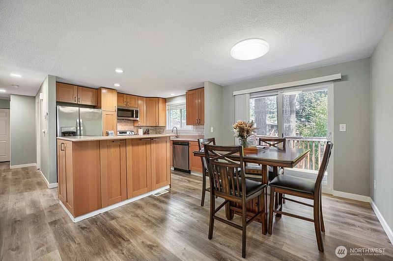 3rd image of 18608 SE 265th Street