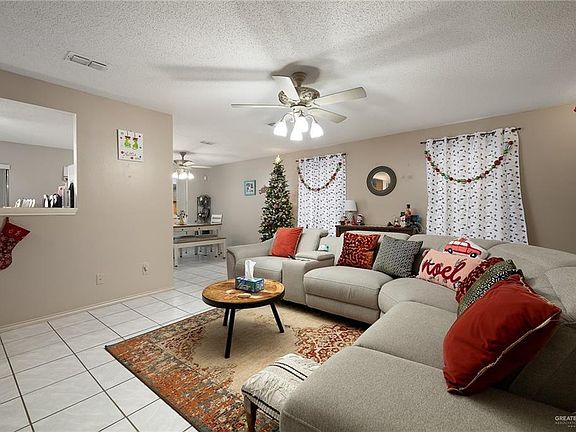 3rd image of 3100 Ozark Ave