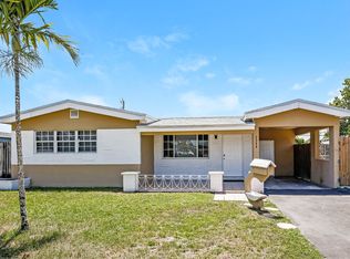 2300 De Soto Dr, Hollywood, FL 33023