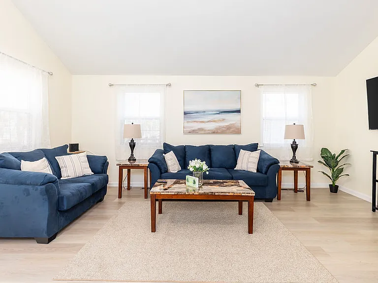 44 Robin Hood Trl — Photo 2
