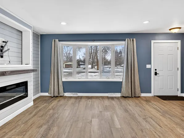 5452 Goetz Ct, Bay City, MI 48706