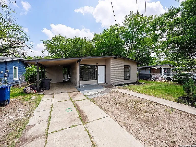 170 Olga St — Photo 10