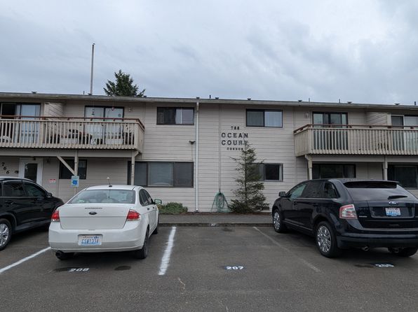 766 Ocean Ct NW Unit 105