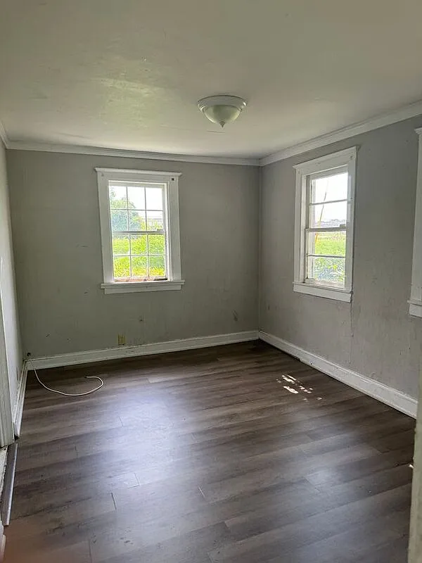 3 bed, 1.0 bath, 1006 sqft, $1,550 — Photo 4