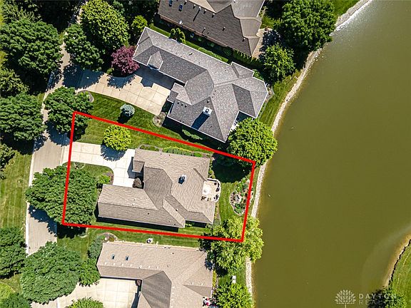 3rd image of 890 Vintage Lake Ct
