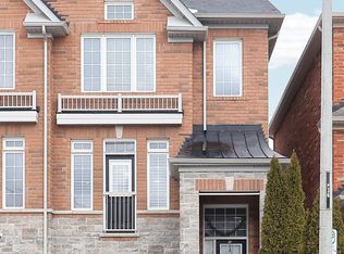 38 Betty Nagle St, Toronto, ON M9M0E2