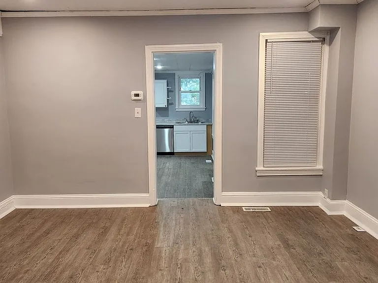 514 S Duke St — Photo 6