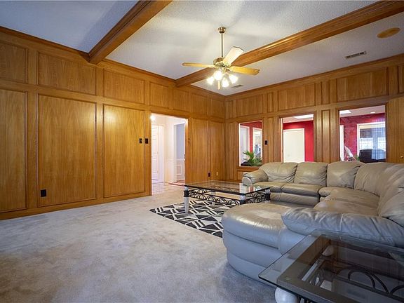 2nd image of 2519 Belmeade Dr